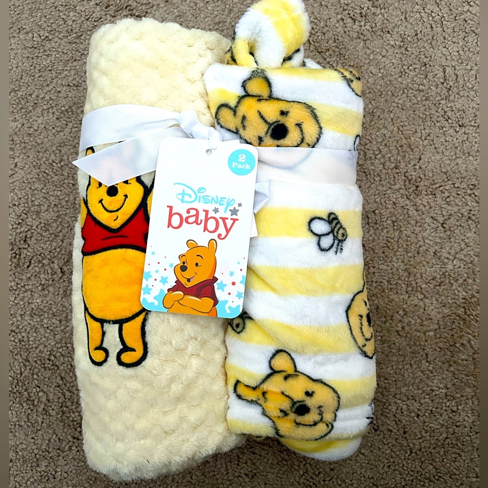 📚 Pooh Bear blankets 💛🍯